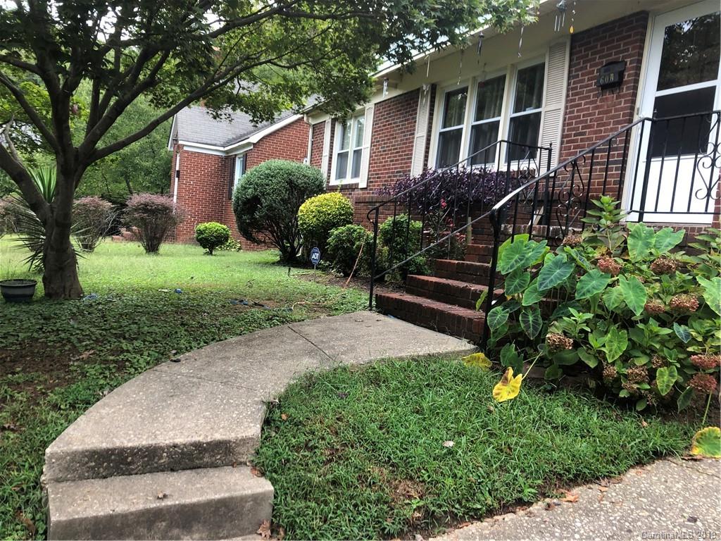 605 Woodruff Place Charlotte NC 28208