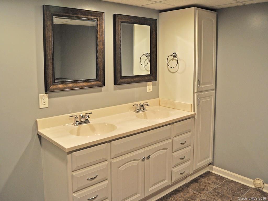37 Sunset Drive Swannanoa NC 28778