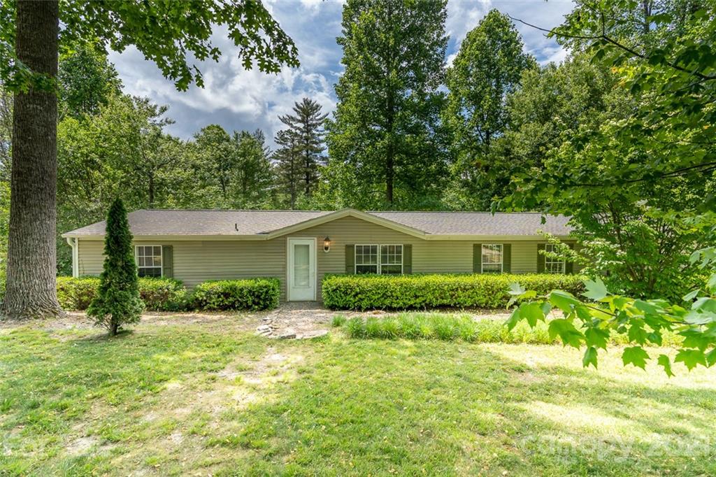 104 S Sourwood Lane Flat Rock NC 28731