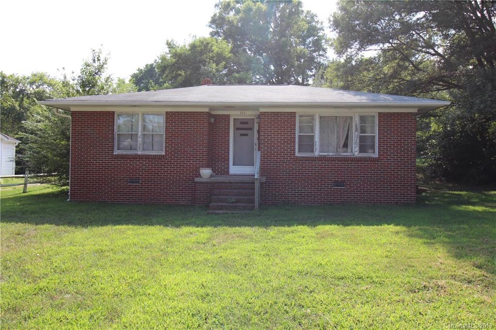 223 E Statesville Avenue Mooresville NC 28115