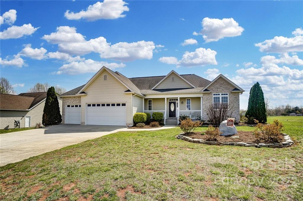 117 Logan Ridge Drive Statesville NC 28677