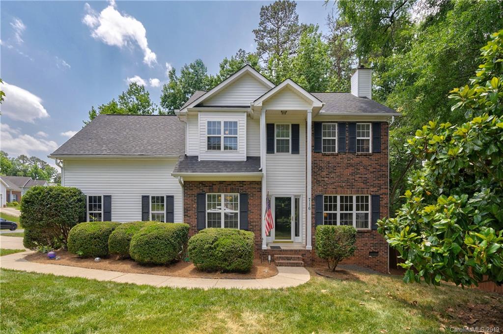 716 Jordans Pond Lane Charlotte NC 28214