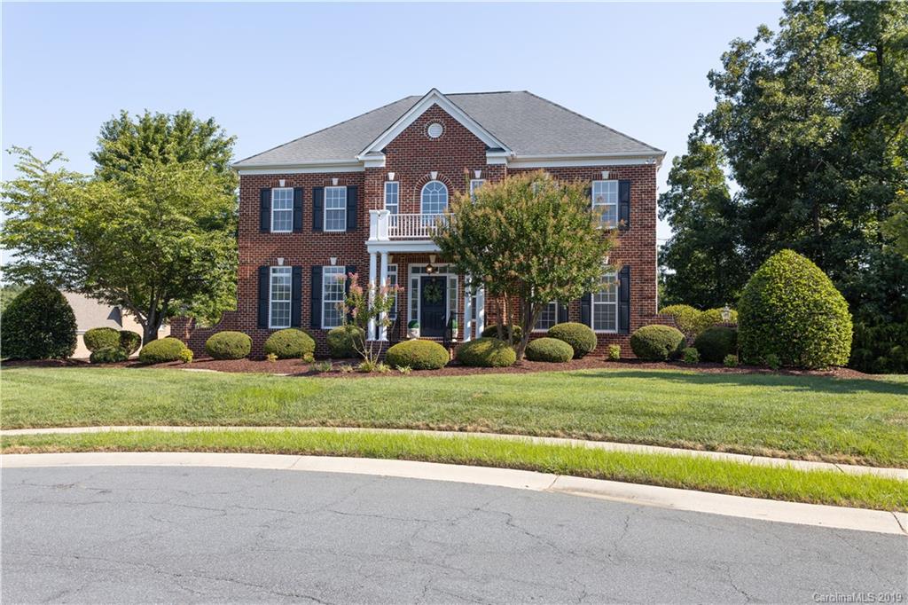 8841 Landsdowne Avenue Harrisburg NC 28075