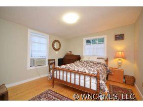 17 Green Valley Road Asheville NC 28806