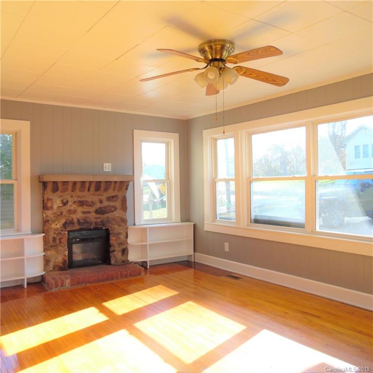 89 Leach Street Marion NC 28752