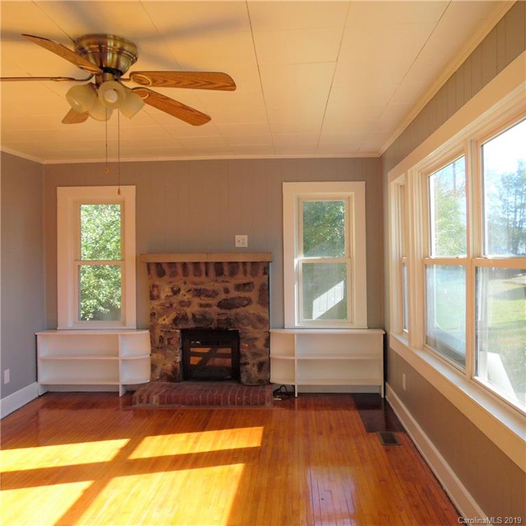 89 Leach Street Marion NC 28752