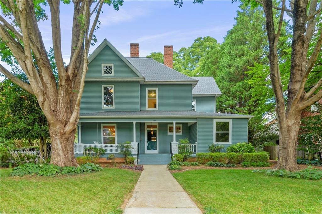 237 5th Avenue Ne Hickory NC 28601