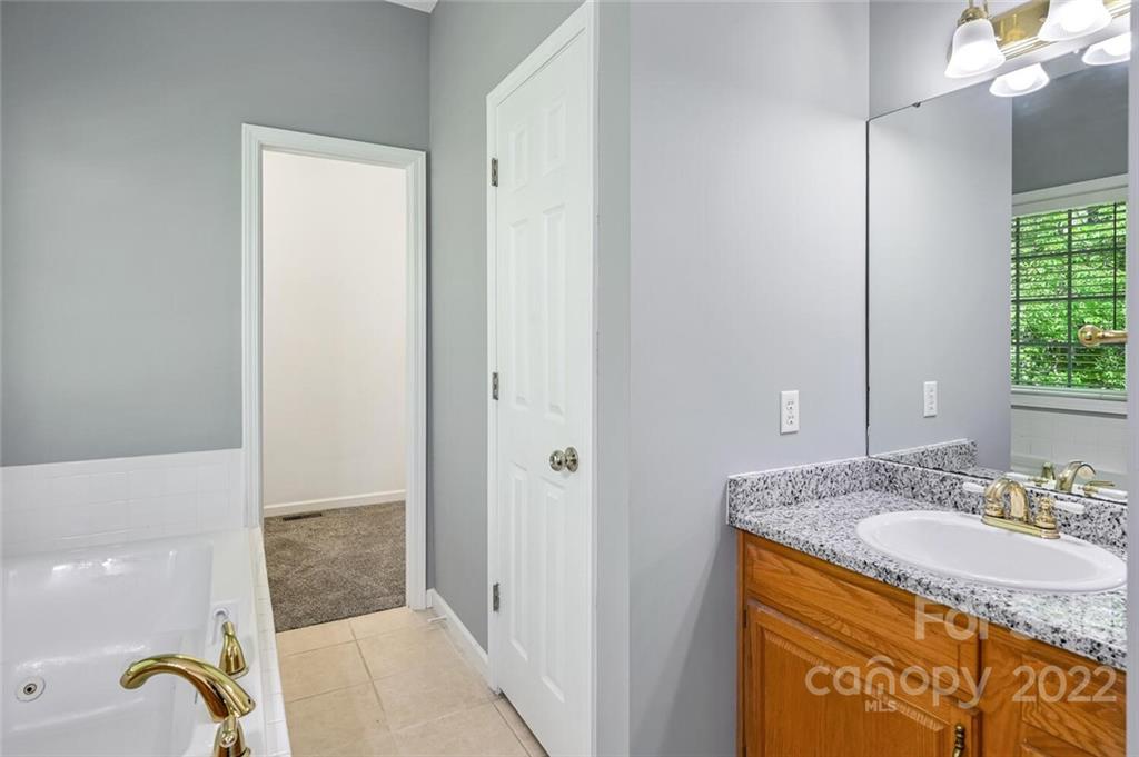 14 Wyntree Drive Asheville NC 28803