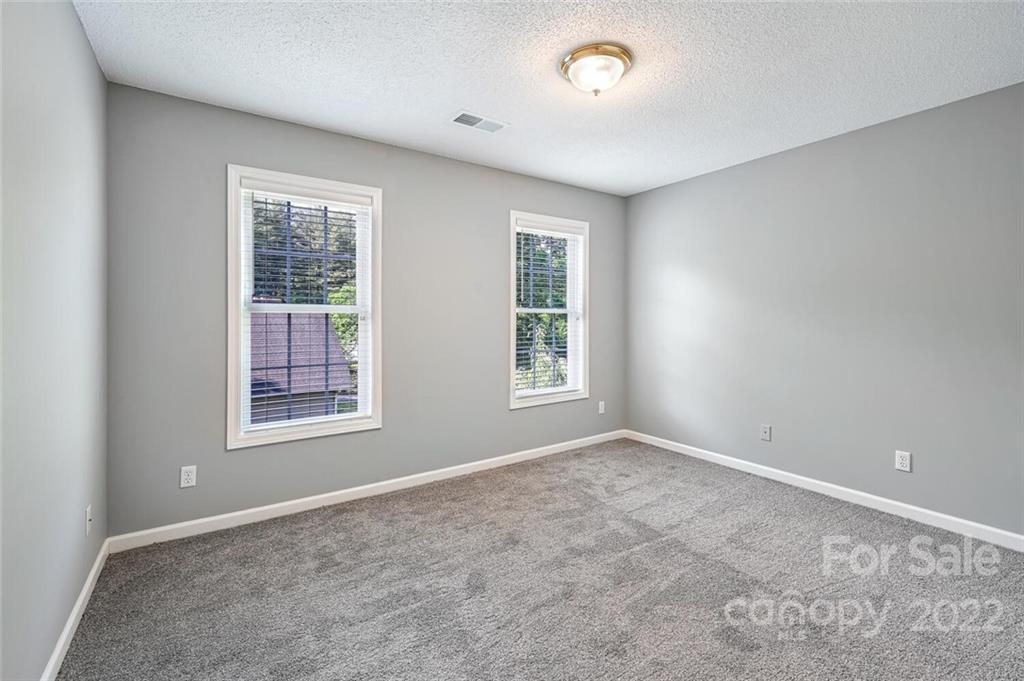 14 Wyntree Drive Asheville NC 28803