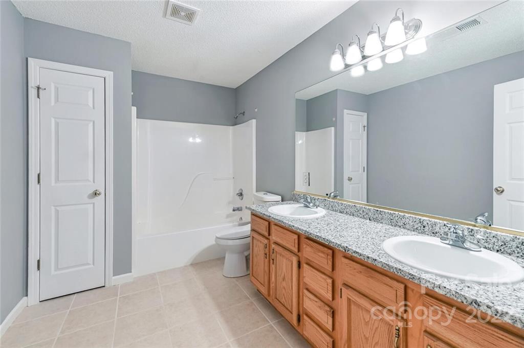 14 Wyntree Drive Asheville NC 28803