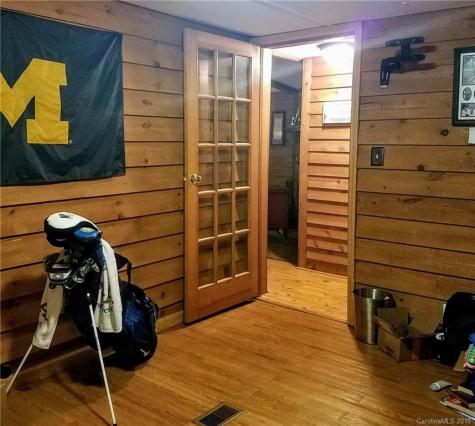 27 Dove Tree Lane Asheville NC 28806