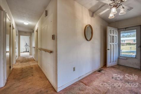10 Meadowlark Road Asheville NC 28805