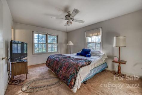10 Meadowlark Road Asheville NC 28805
