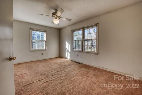10 Meadowlark Road Asheville NC 28805