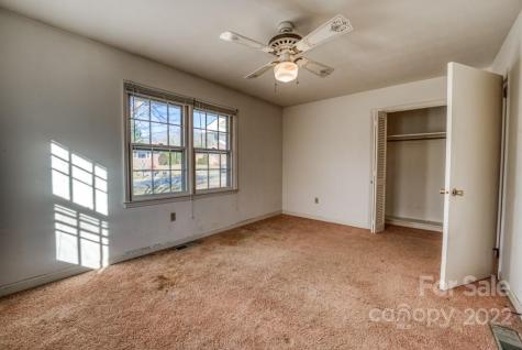 10 Meadowlark Road Asheville NC 28805