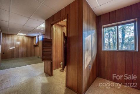 10 Meadowlark Road Asheville NC 28805