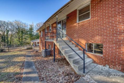 10 Meadowlark Road Asheville NC 28805