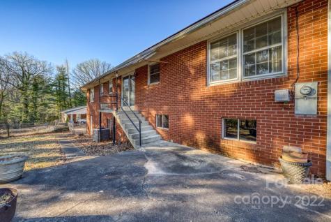 10 Meadowlark Road Asheville NC 28805