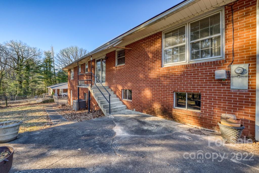10 Meadowlark Road Asheville NC 28805