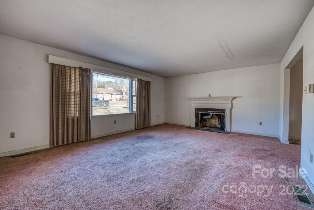 10 Meadowlark Road Asheville NC 28805