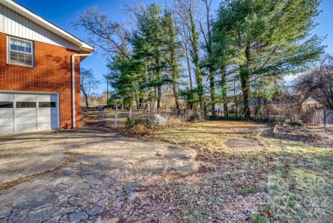 10 Meadowlark Road Asheville NC 28805