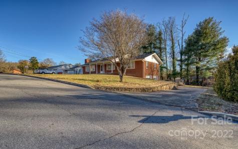 10 Meadowlark Road Asheville NC 28805