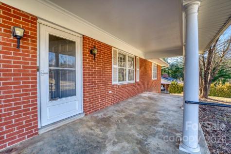 10 Meadowlark Road Asheville NC 28805