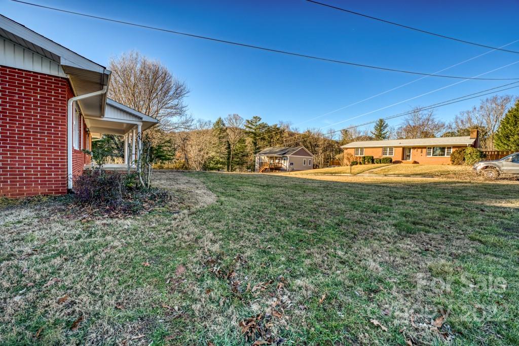 10 Meadowlark Road Asheville NC 28805