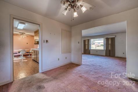 10 Meadowlark Road Asheville NC 28805