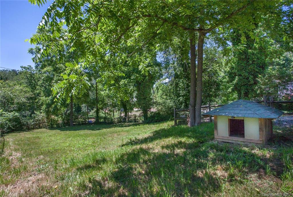 100 Deaver Park Circle Asheville NC 28806