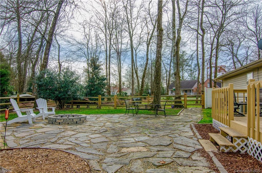 22 Partridge Berry Loop Mills River NC 28759