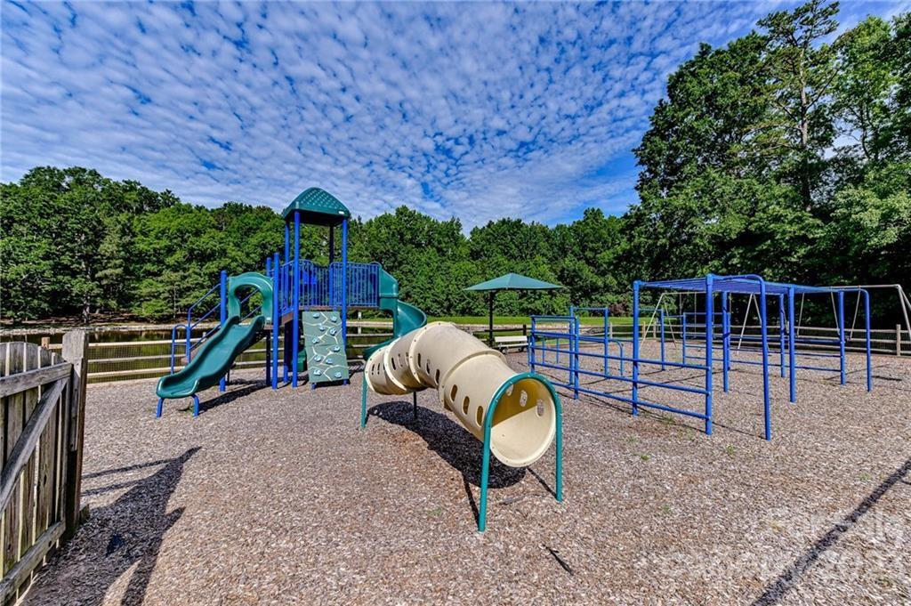 2806 Newport Lane Matthews NC 28105