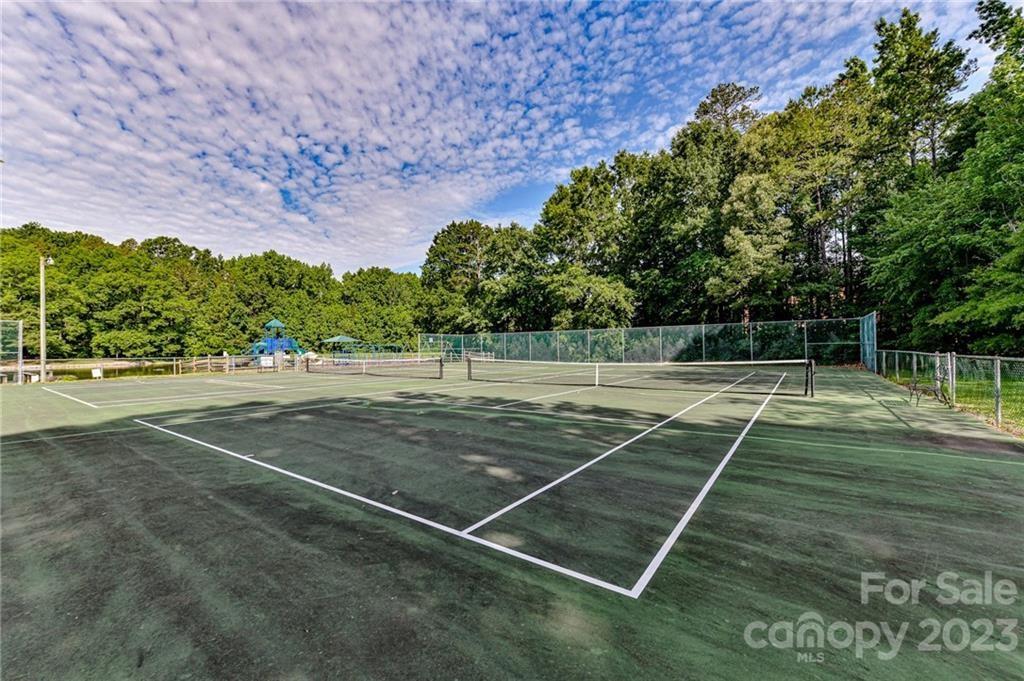 2806 Newport Lane Matthews NC 28105