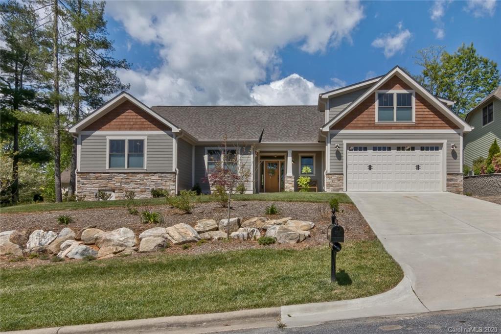 140 Shadowleaf Drive Hendersonville NC 28739