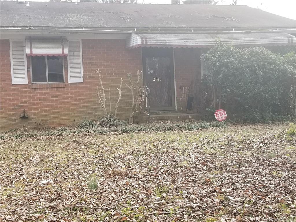 2011 Holly Street Charlotte NC 28216