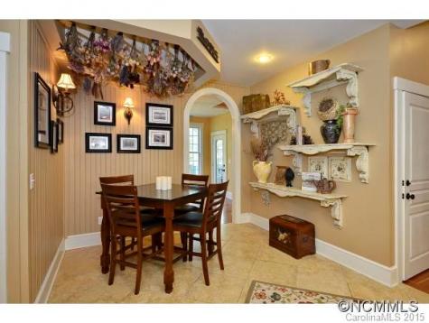 47 Rustling Oaks Lane Asheville NC 28805