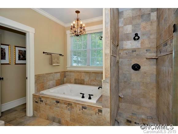 47 Rustling Oaks Lane Asheville NC 28805
