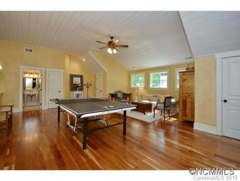 47 Rustling Oaks Lane Asheville NC 28805