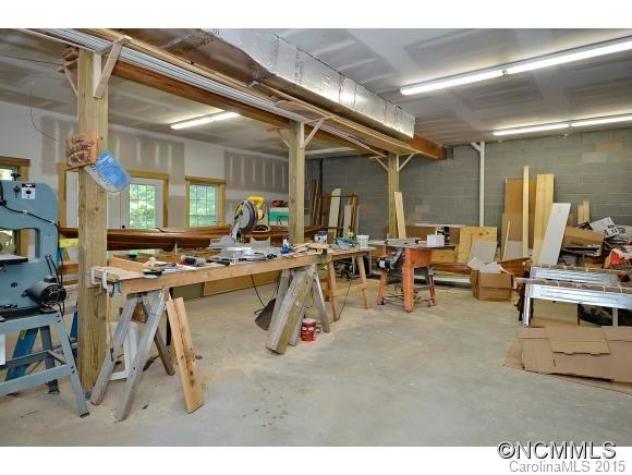 47 Rustling Oaks Lane Asheville NC 28805