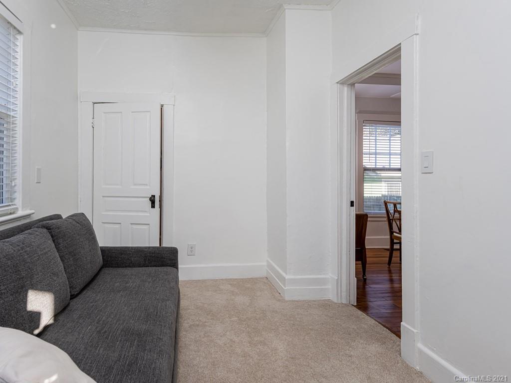 32 Forsythe Street Asheville NC 28801