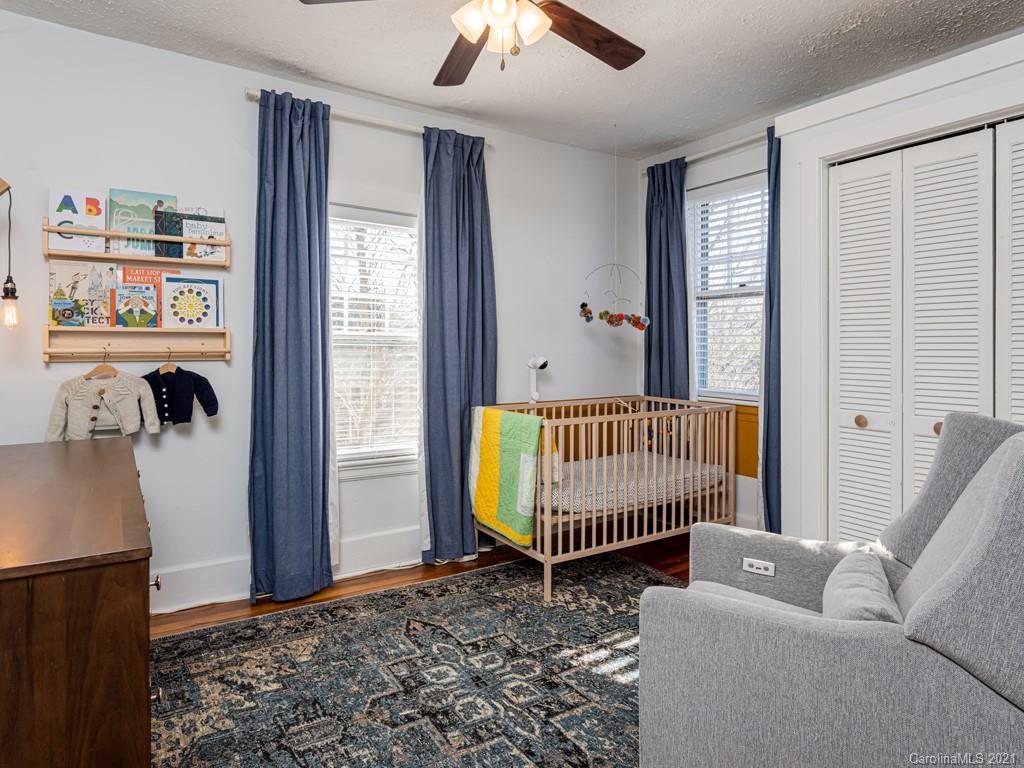 32 Forsythe Street Asheville NC 28801
