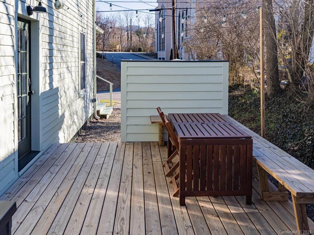 32 Forsythe Street Asheville NC 28801