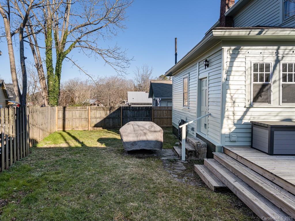 32 Forsythe Street Asheville NC 28801