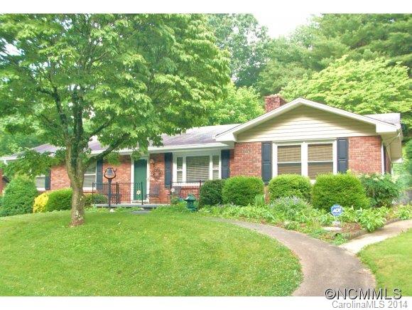 26 Pinehurst Court Asheville NC 28805