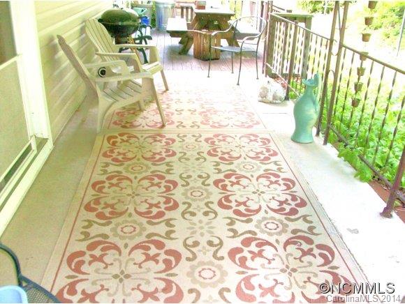 26 Pinehurst Court Asheville NC 28805