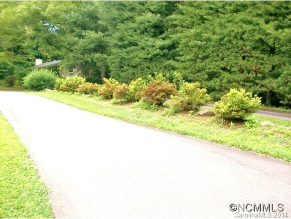 26 Pinehurst Court Asheville NC 28805