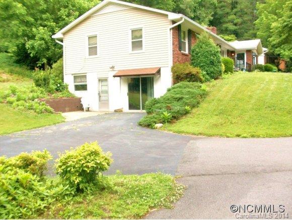 26 Pinehurst Court Asheville NC 28805