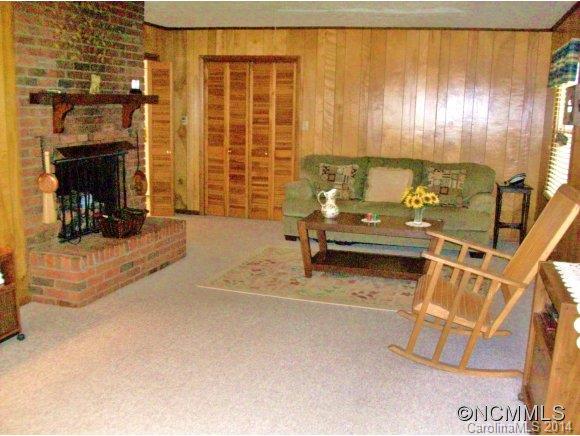 26 Pinehurst Court Asheville NC 28805