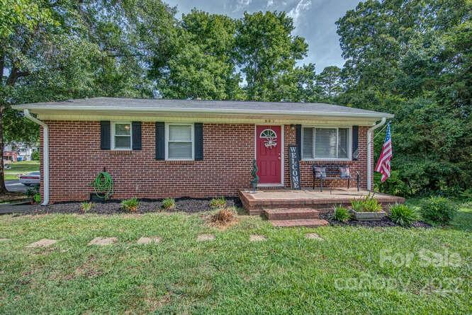 520 Tuckaseege Road Mount Holly NC 28120