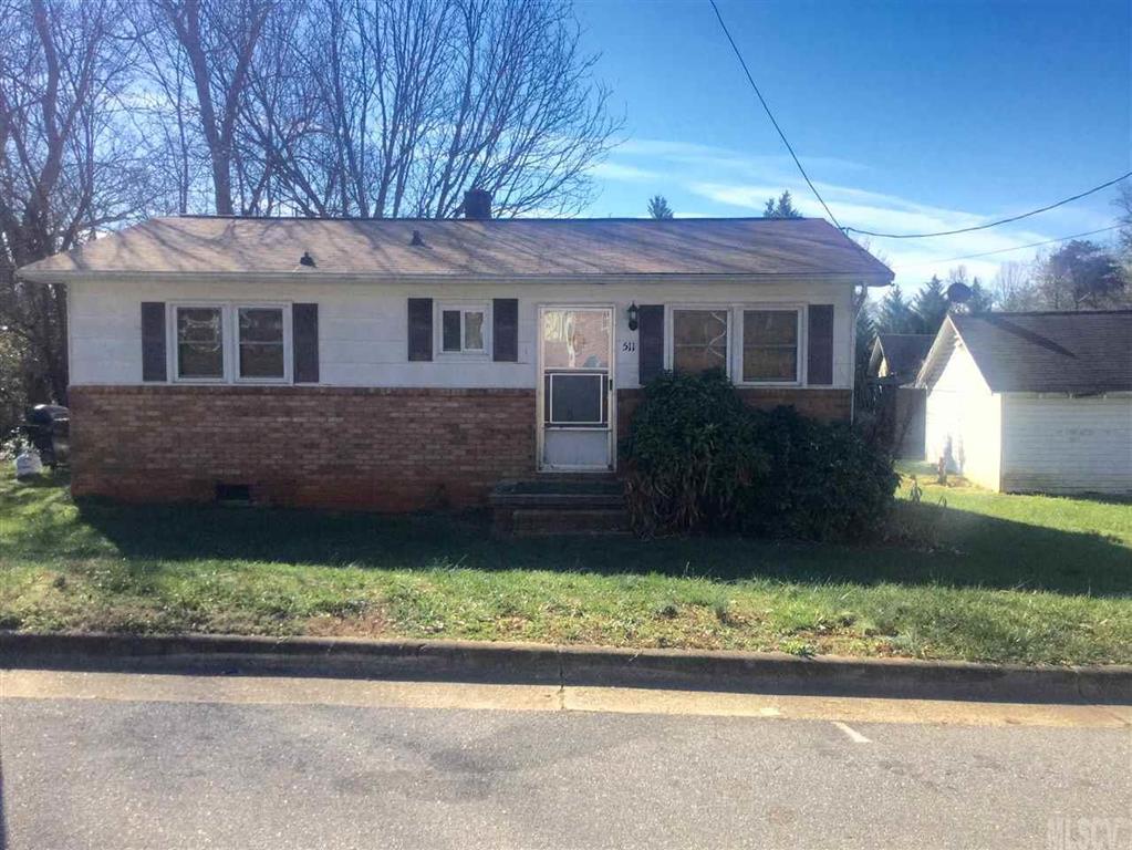 511 W 4th Street Newton NC 28658